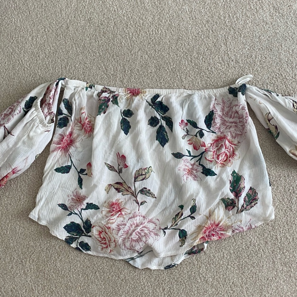 Urban | floral off the shoulder top - Picture 3 of 4